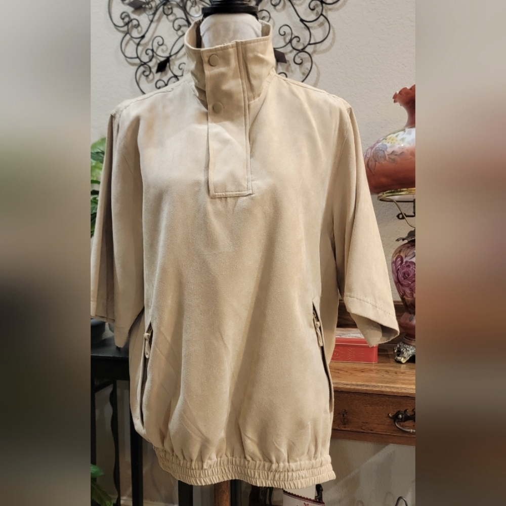 Très Bien lined pullover, cream color